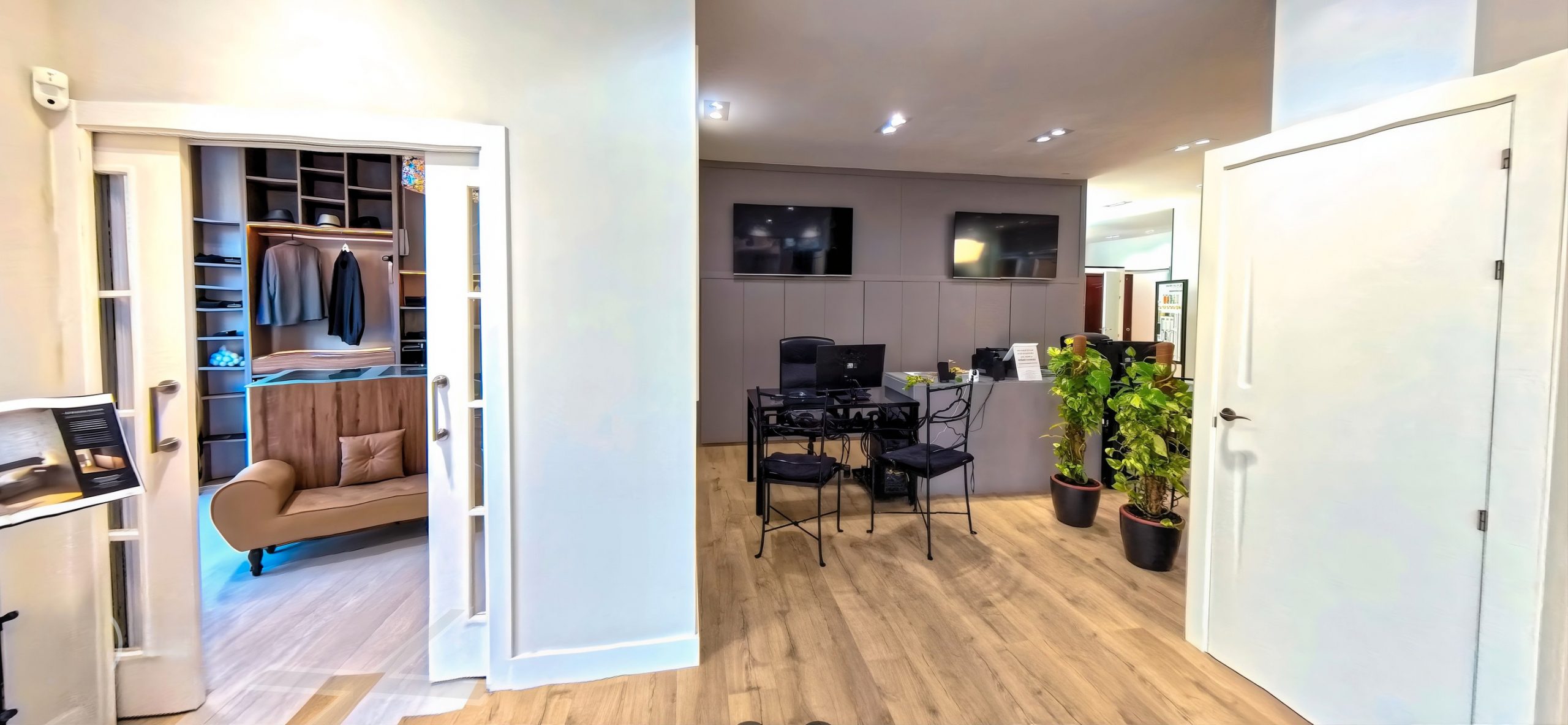 Tienda de Larmario Fuengirola Interior entrada tienda LARMARIO Fuengirola