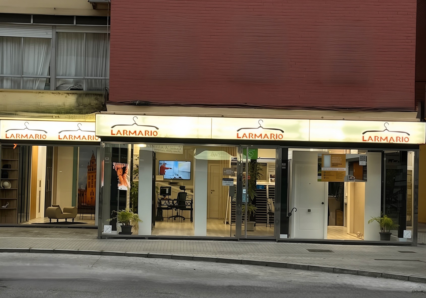 Fachada tienda LARMARIO Los Remedios