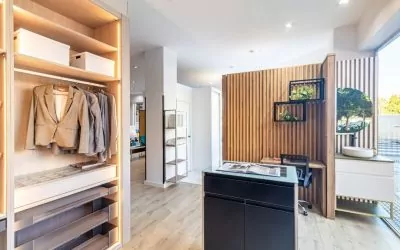 Suelos cuánto cuesta un mueble hecho a medida armario moderno con diseño personalizado y luz integrada