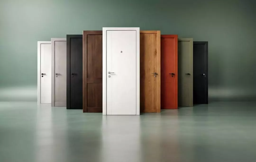 ¿Qué es mejor: cambiar antes el suelo o las puertas en una reforma? Diferentes puertas interiores para instalar después de colocar el suelo en una reforma